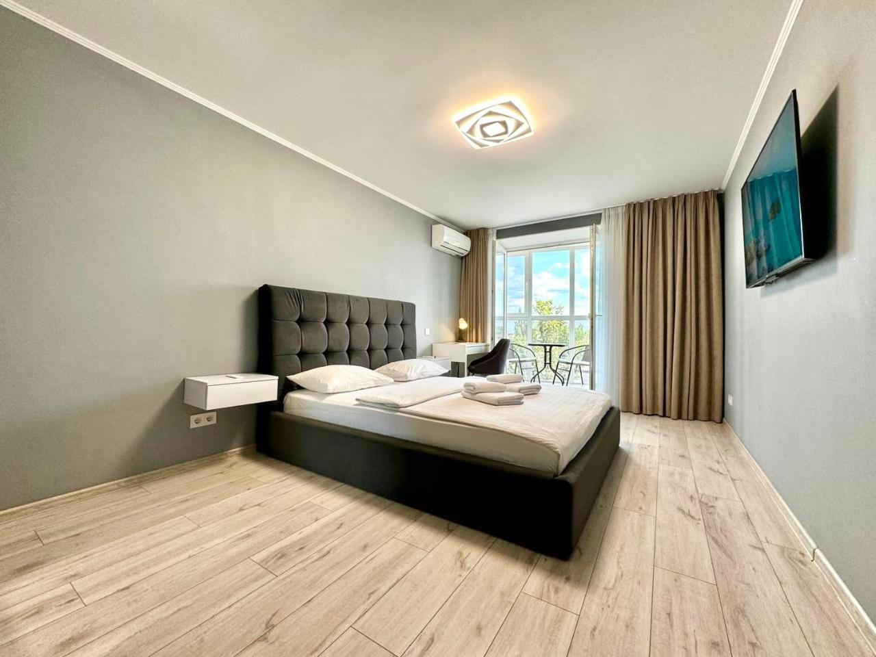 Apartpoltava Апартаменти Бізнес-Класу В Престижній Новобудові З Панорамним Балконом Центр Ngoại thất bức ảnh